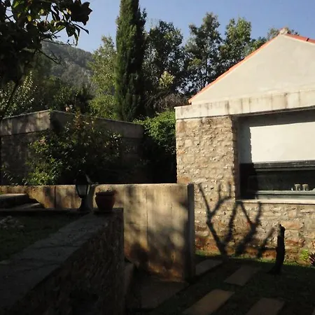 Kizilbel Evleri * Uzumlu (Aegean)